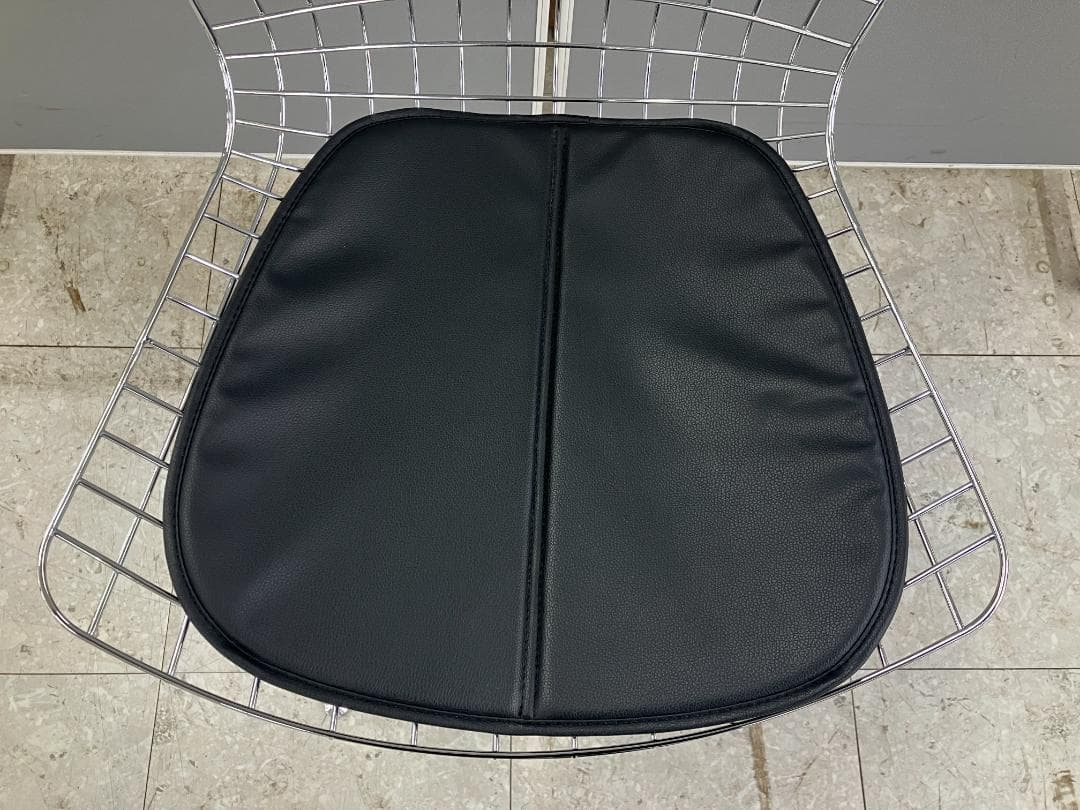 ハイチェア N plus リプロダクト ハリー・ベルトイア シルバー①