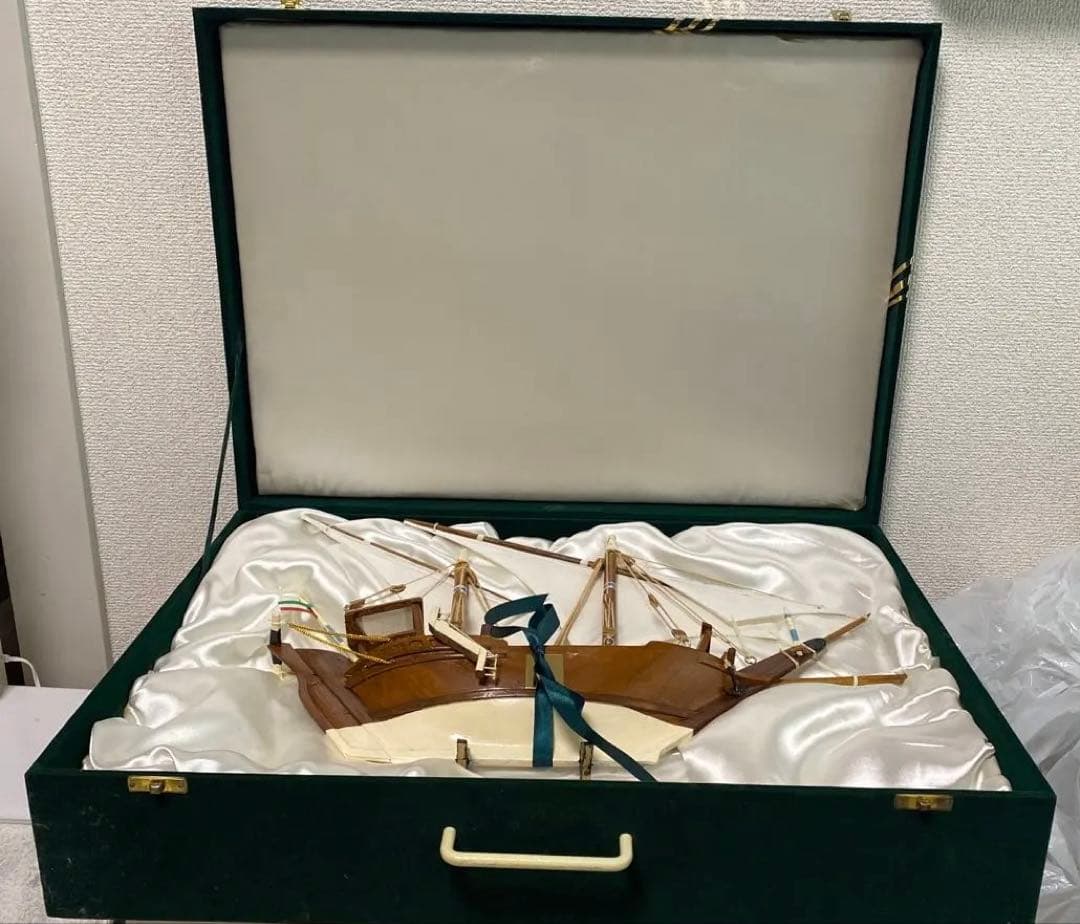 クウェートのダウ船 伝統的な木造帆船 箱入り　美品