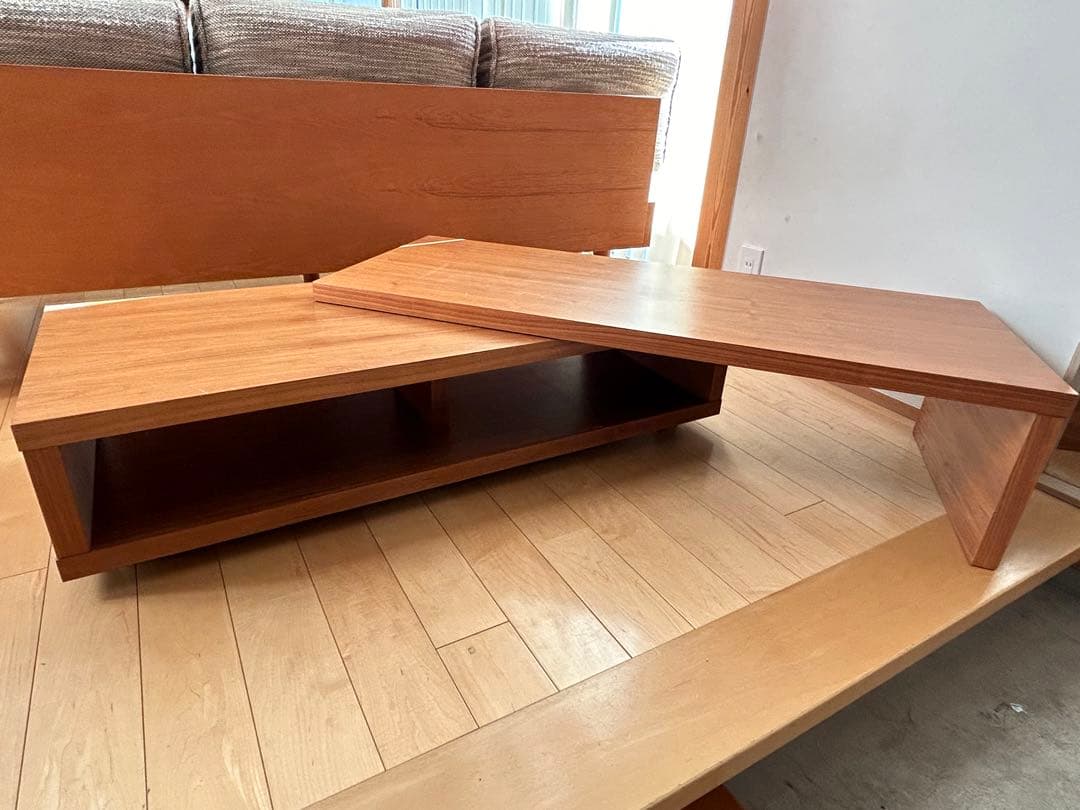 Franc franc　伸縮式AVボード　手渡し限定、近場の配達相談可