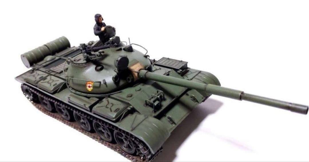 TAMIYA タミヤ1/35 ソビエト T-62A 塗装完成品 - メルカリ