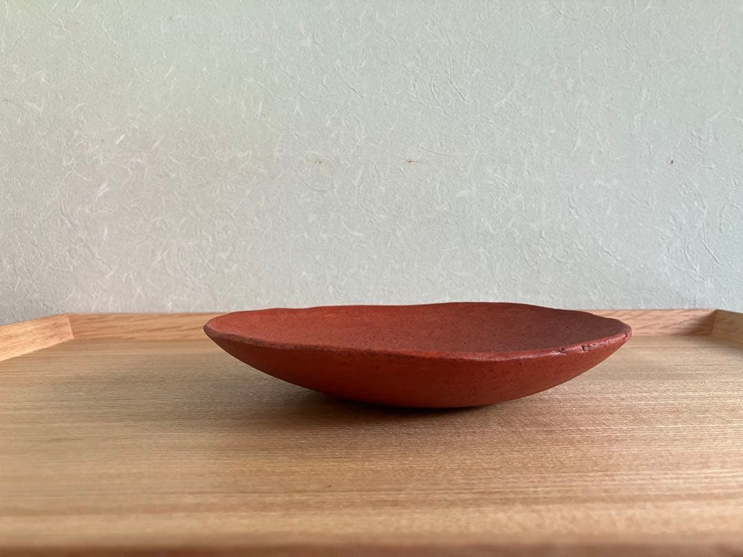 西川 聡 ★ 赤い皿　金彩 丸皿 一枚 ①