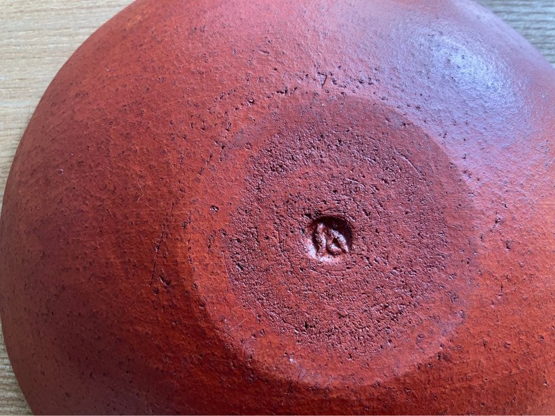 西川 聡 ★ 赤い皿　金彩 丸皿 一枚 ①