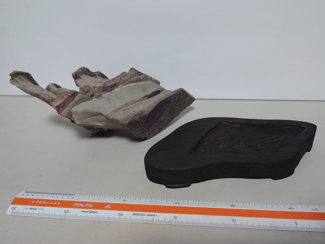 土佐鎧石　　水石 鑑賞石