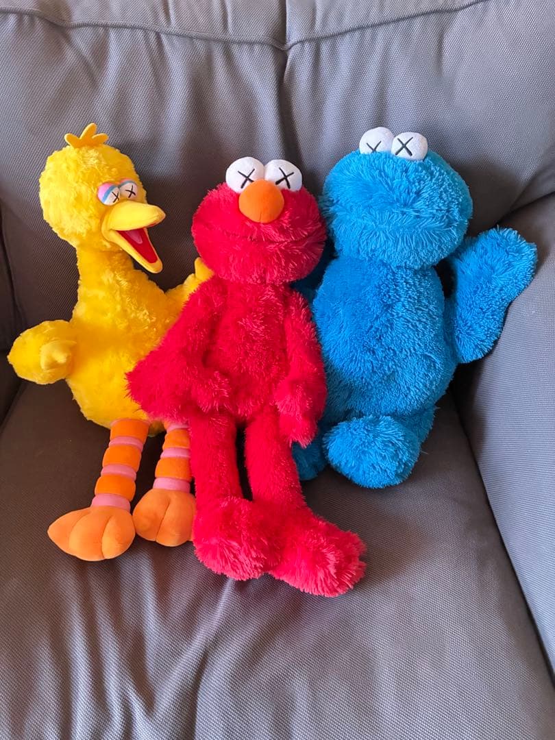 UNIQLO kaws ユニクロ カウズ セサミストリートぬいぐるみ