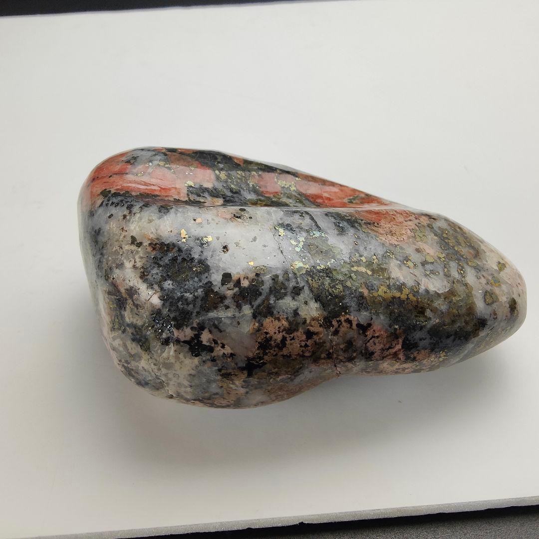 9.パイライトイントリプライト　ゴールデンインカローズ　鉱物　原石　天然石