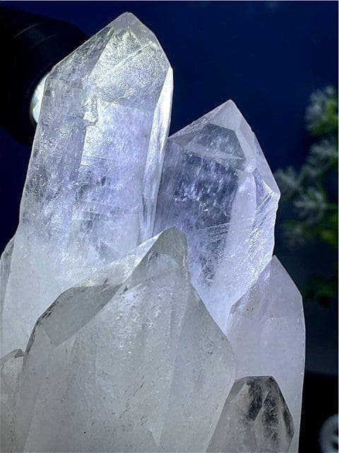 超強いパワーヒマラヤ産(藍針入り)天然水晶クラスターB89B6/330B48C