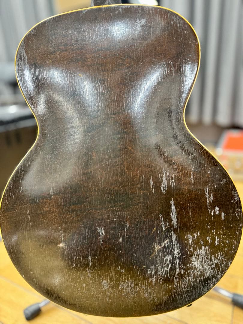 貴重！40年前後製造　Gibson L50 スクリプトロゴ　16inchボディ