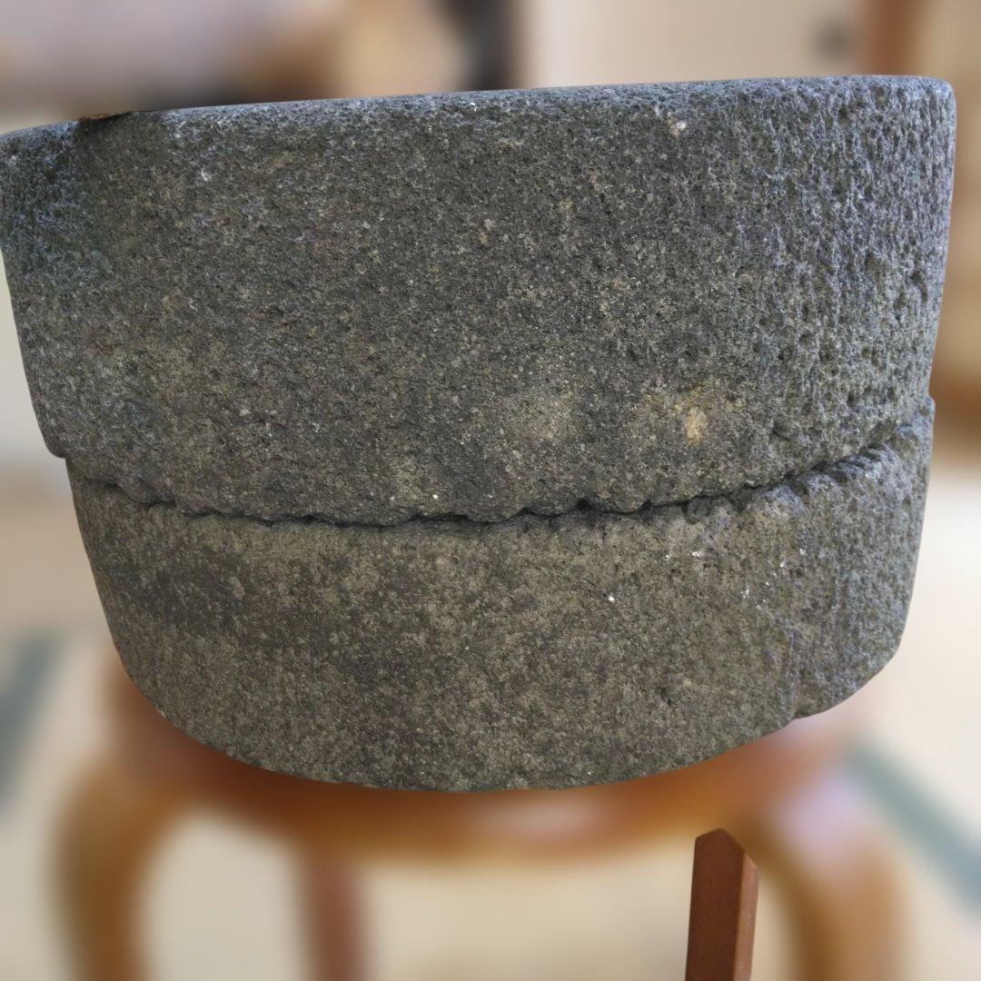古い石臼-大正～昭和初期の臼-昭和オブジェ。 - メルカリ