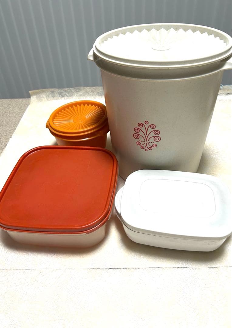 4点TUPPERWEAR タッパーウェア　マキシデコレーター他　保存容器セット