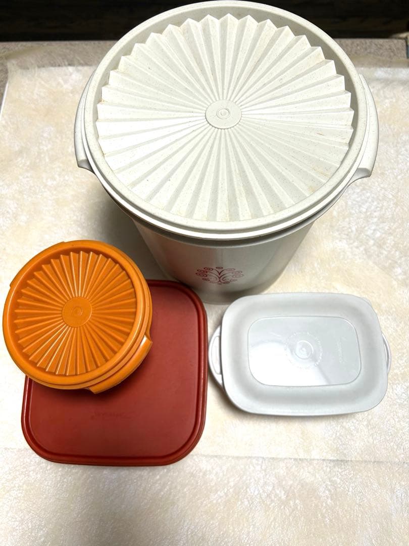 4点TUPPERWEAR タッパーウェア　マキシデコレーター他　保存容器セット