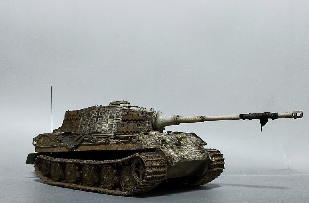 戦車模型の製作代行ページ タミヤ キングタイガー1/35