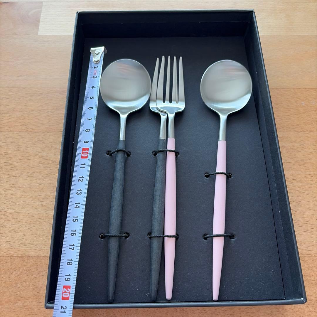 クチポール　スプーン＆フォークセット　黒ピンク