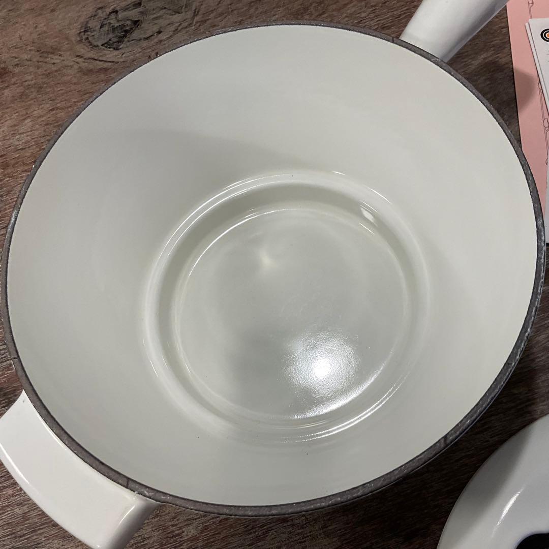 美品！ル・クルーゼ フォンデュ鍋 琺瑯 0.7L 片手鍋 ホワイト 白 20cm