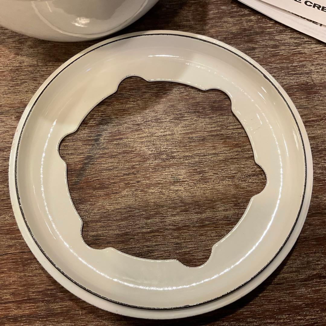 美品！ル・クルーゼ フォンデュ鍋 琺瑯 0.7L 片手鍋 ホワイト 白 20cm