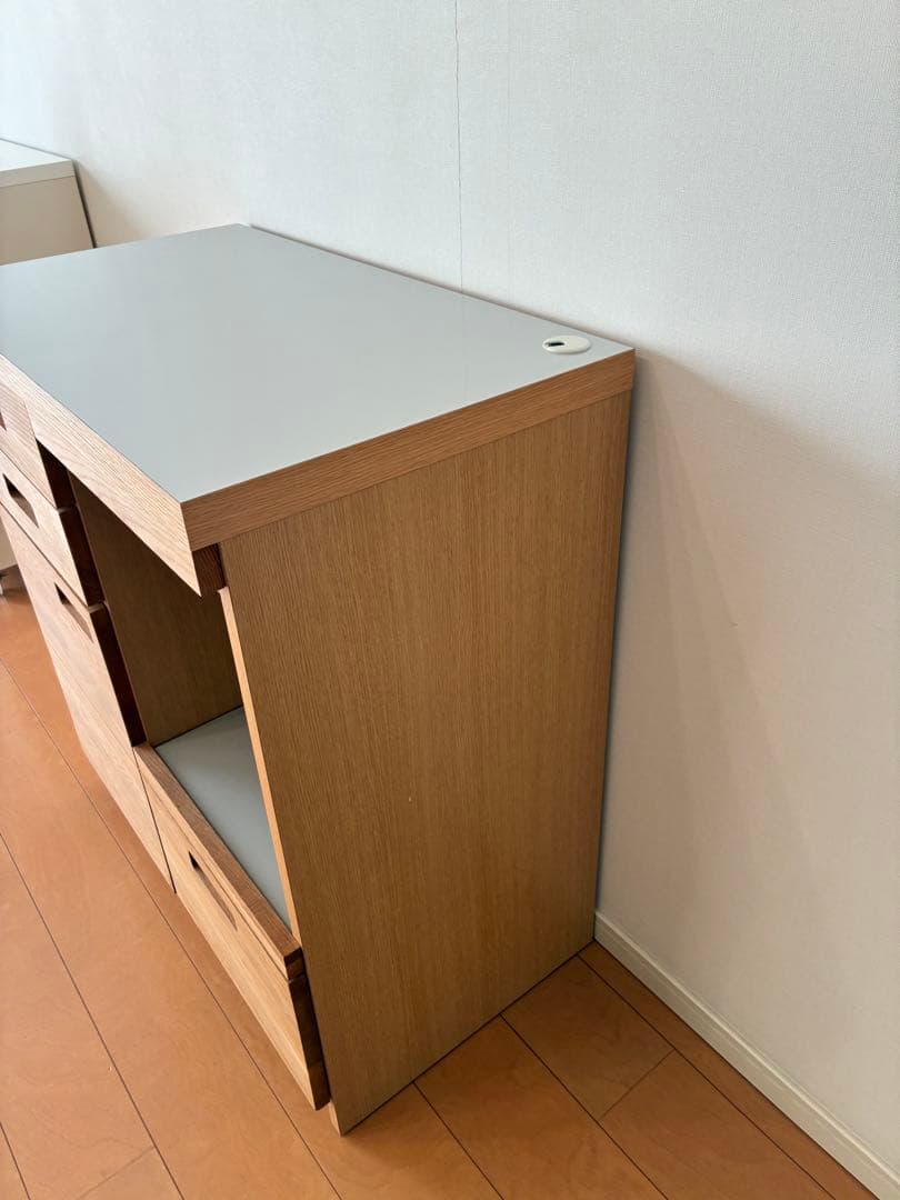 ウニコ　ヒュッテ　キッチンカウンター　レンジ台　キッチン収納　食器棚