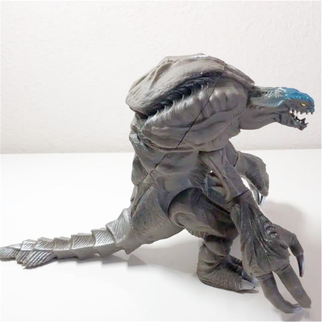 24日まで出品☆ゴジラミレニアム 敵怪獣 オルガ リペイント - メルカリ