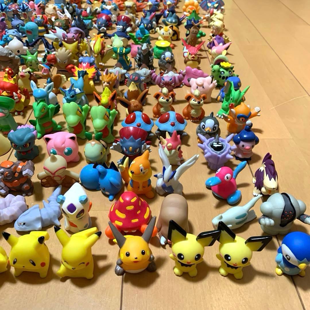 ポケモン指人形323体＋クリアタイプ6体