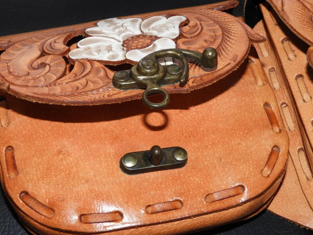 レザークラフト ウエスタン ベルト ポーチ おまけ ポシェット