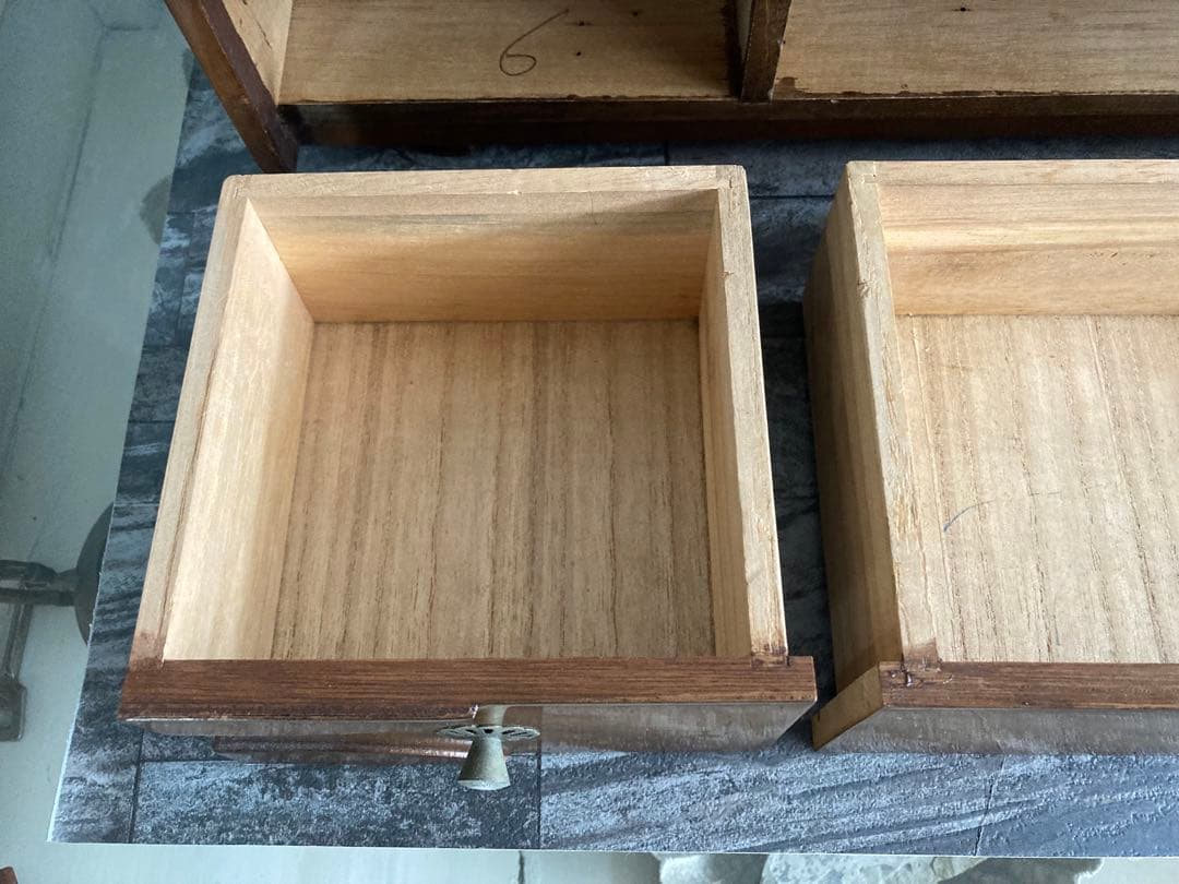 昭和レトロ｜優雅と気品｜ヴィンテージ化粧台 ドレッサー 鏡台【一点もの／鏡付】