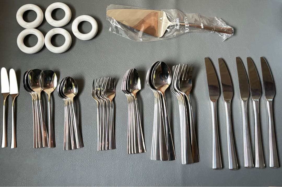 ラッキーウッド　カトラリーセット　ベルターブル　ケーキサーバー付きディナーセット