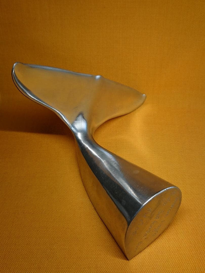 美品】ビンテージ 鯨 金属 置物 インテリア 工芸品 美術品 A2509