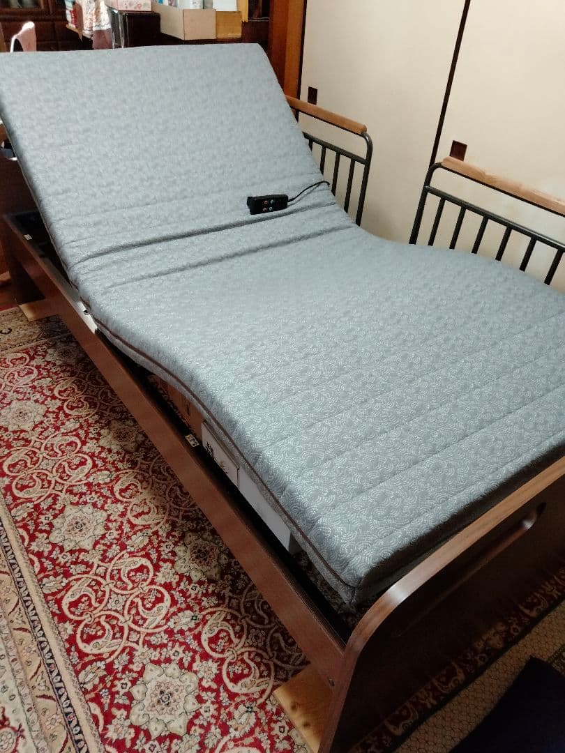 ニトリ 介護ベッド 電動ベッド ライズ2 2M-Ｆ MBR マットレス付き