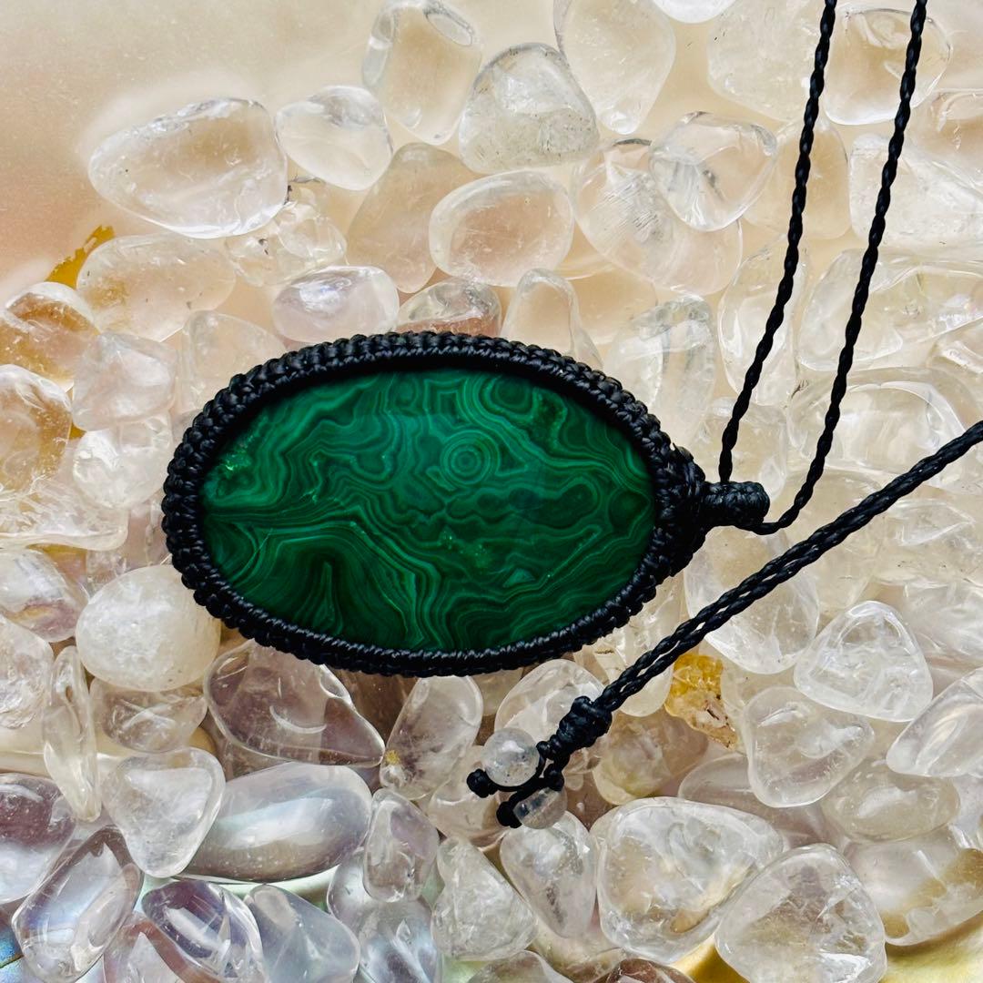 ＊マクラメネックレス＊　マラカイト　長さ調整可能　③