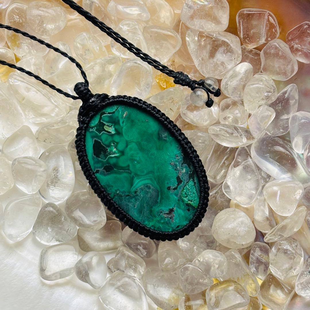 ＊マクラメネックレス＊　マラカイト　長さ調整可能　③