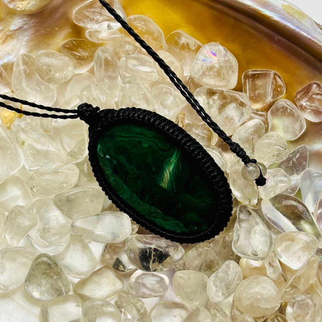 ＊マクラメネックレス＊　マラカイト　長さ調整可能　③