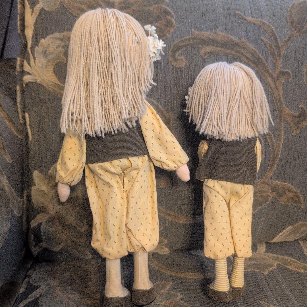 米山京子先生の教室で作りました。可愛らしいミモザの姉妹人形 - メルカリ