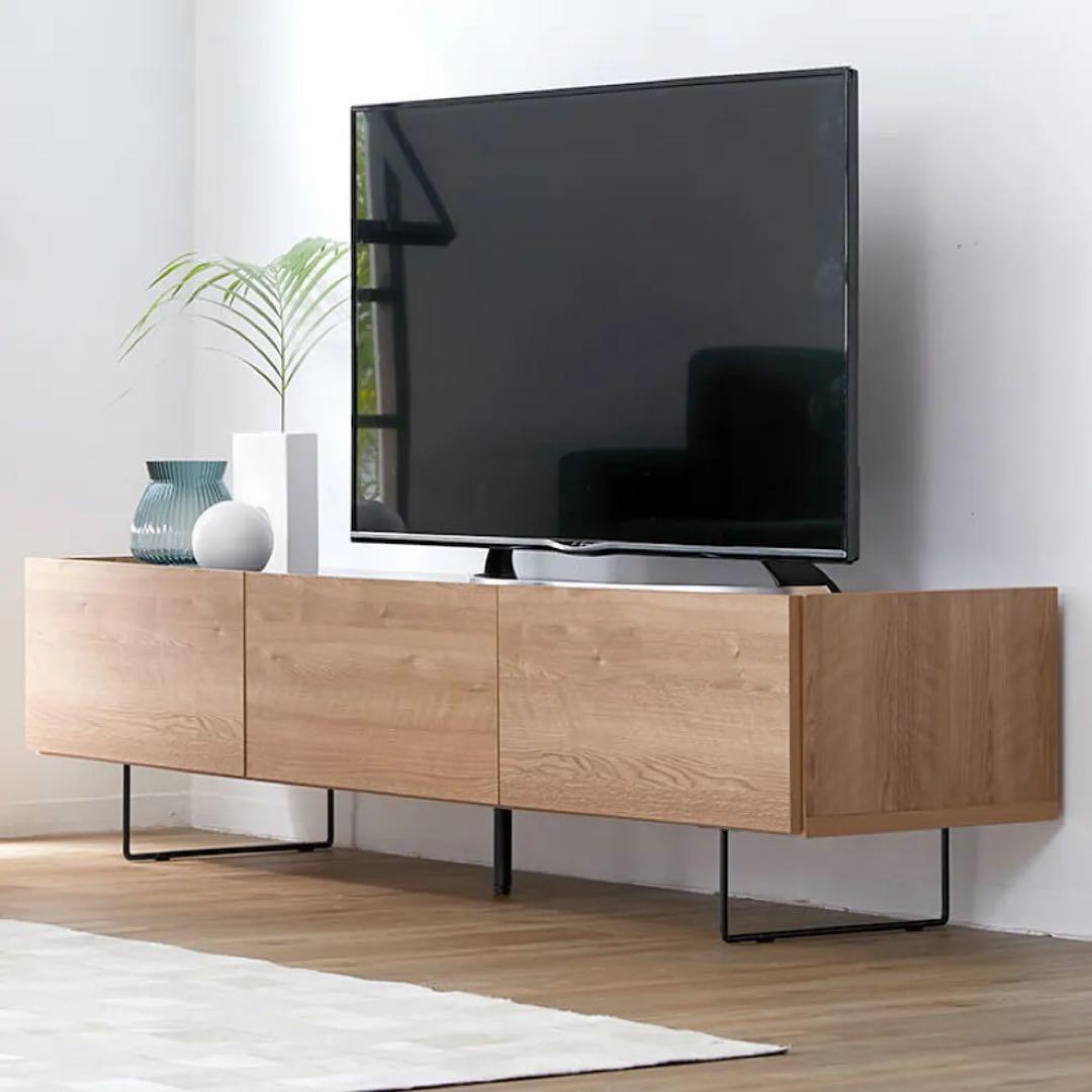 テレビ台　lowya