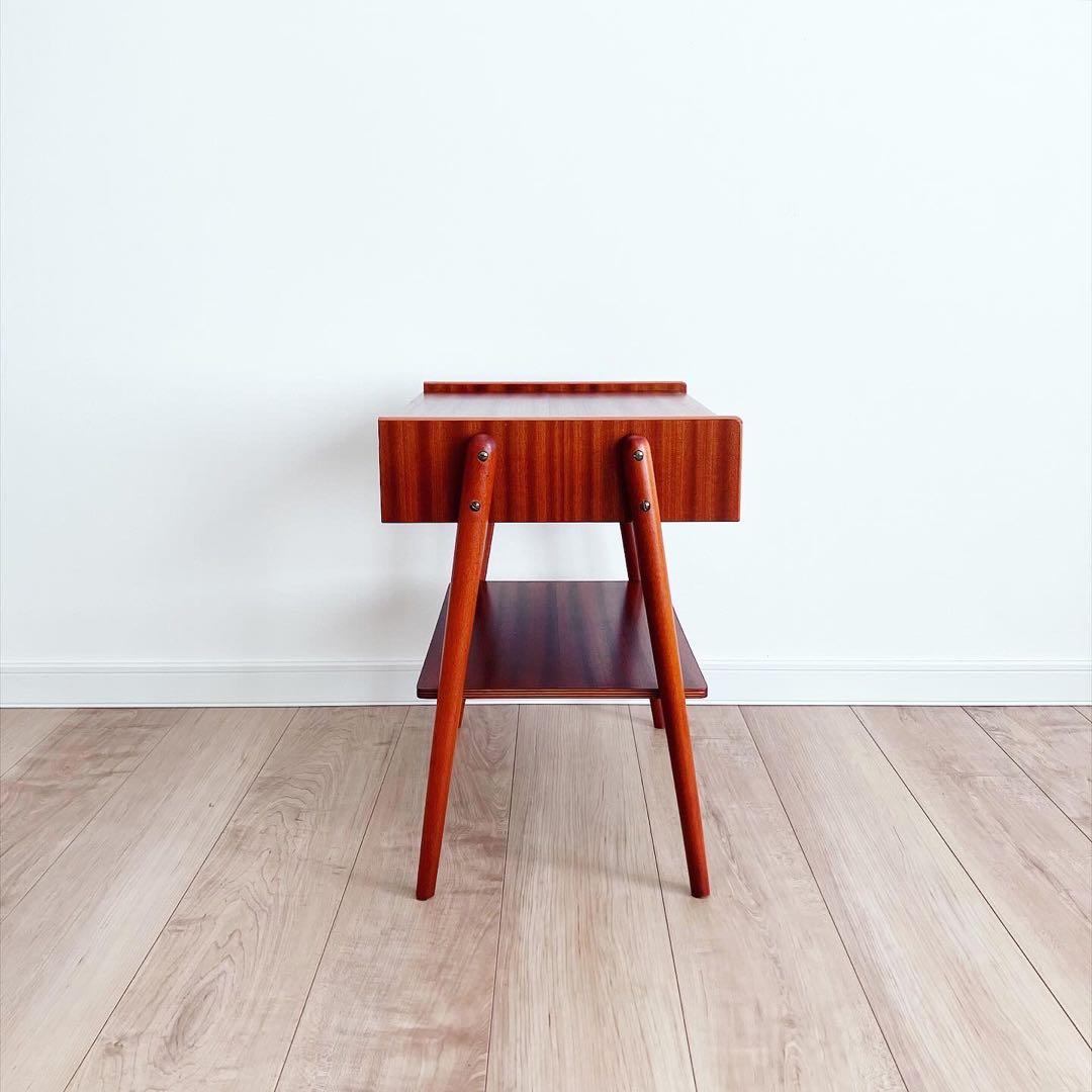 ベッドサイドテーブル　北欧ビンテージ　スウェーデン　スモールチェスト　蚤の市