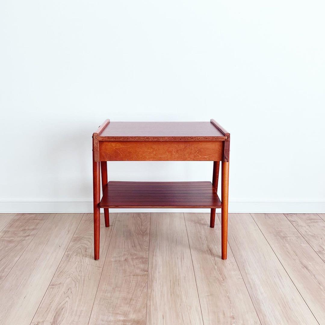 ベッドサイドテーブル　北欧ビンテージ　スウェーデン　スモールチェスト　蚤の市