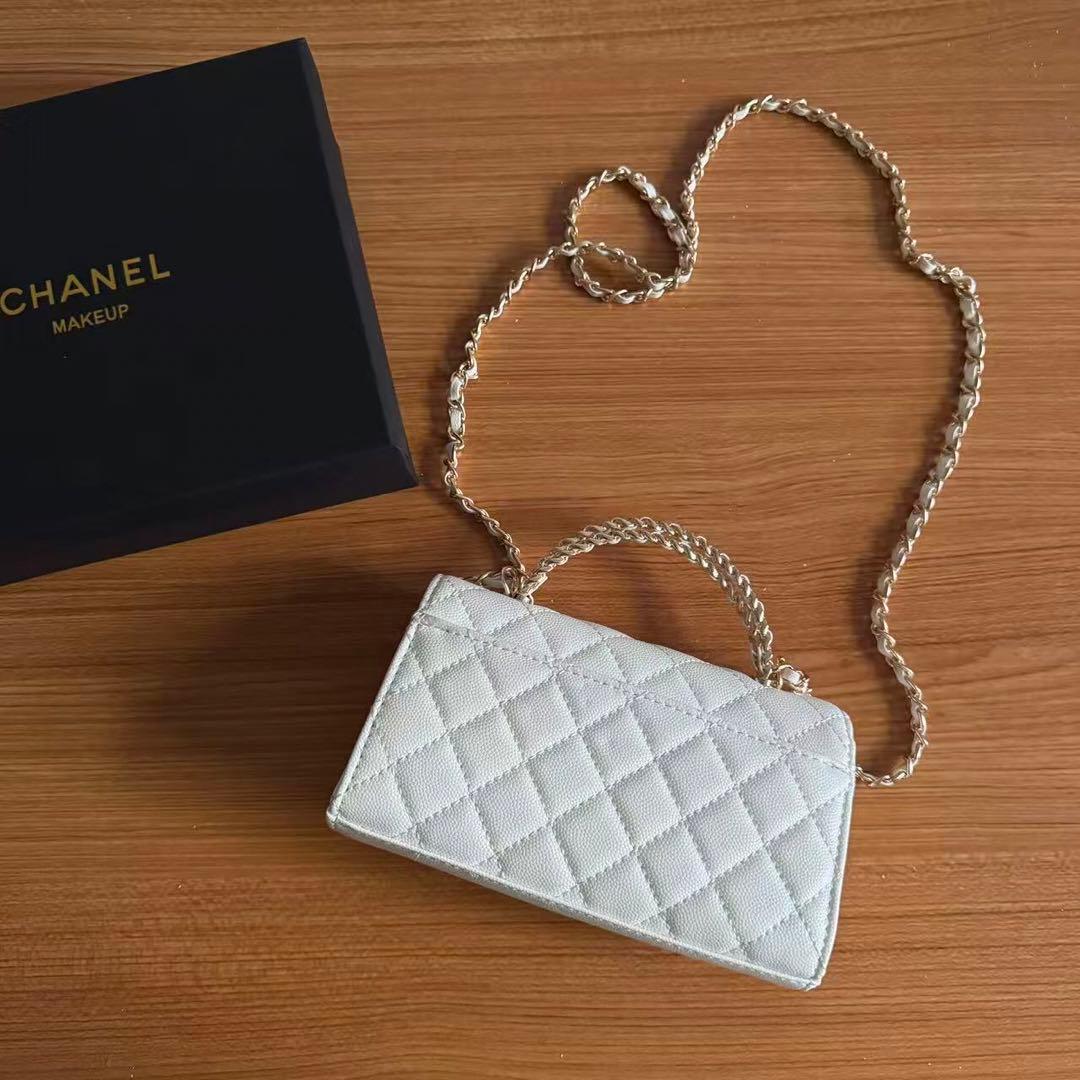 VIP限定 ノベルティ ホワイト チェーン ショルダーバッグ