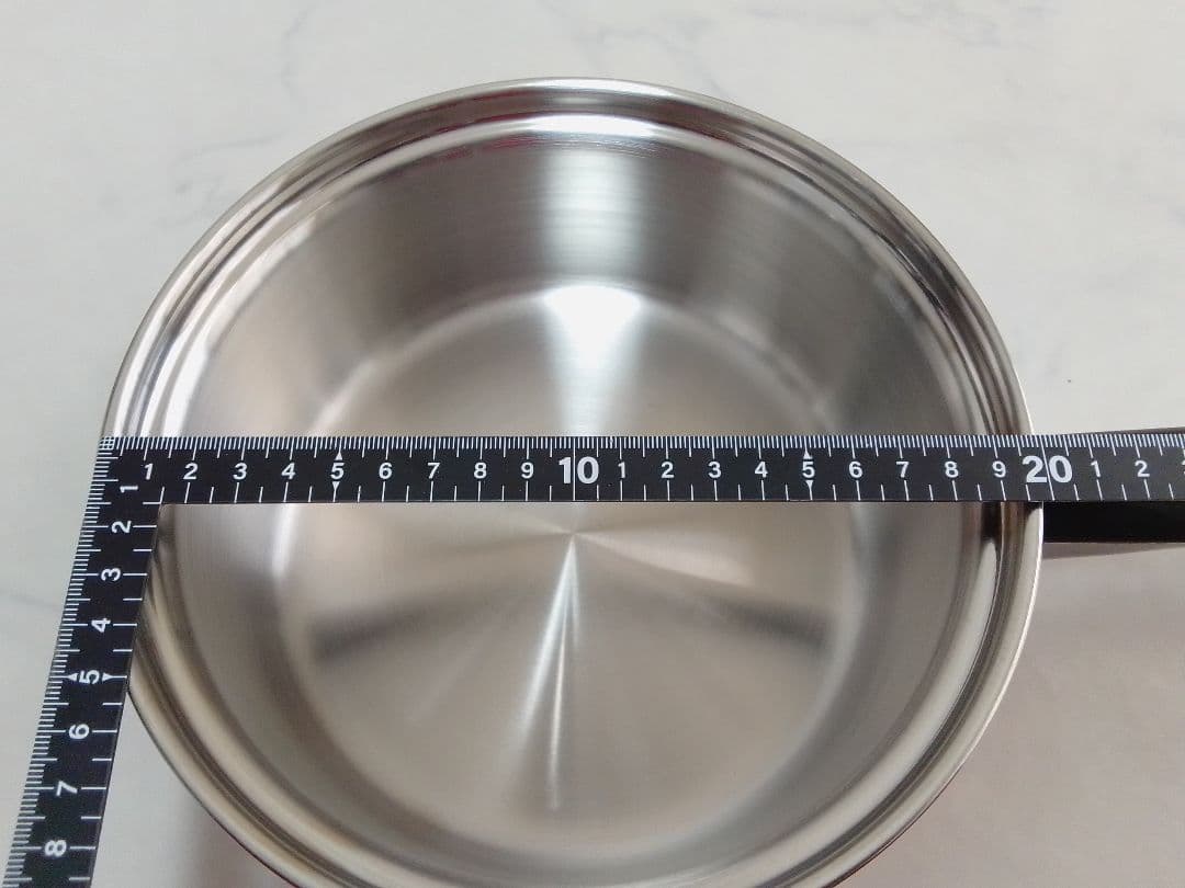 ☆未使用☆ Amway アムウェイ 中ソースパン 片手鍋 クイーン