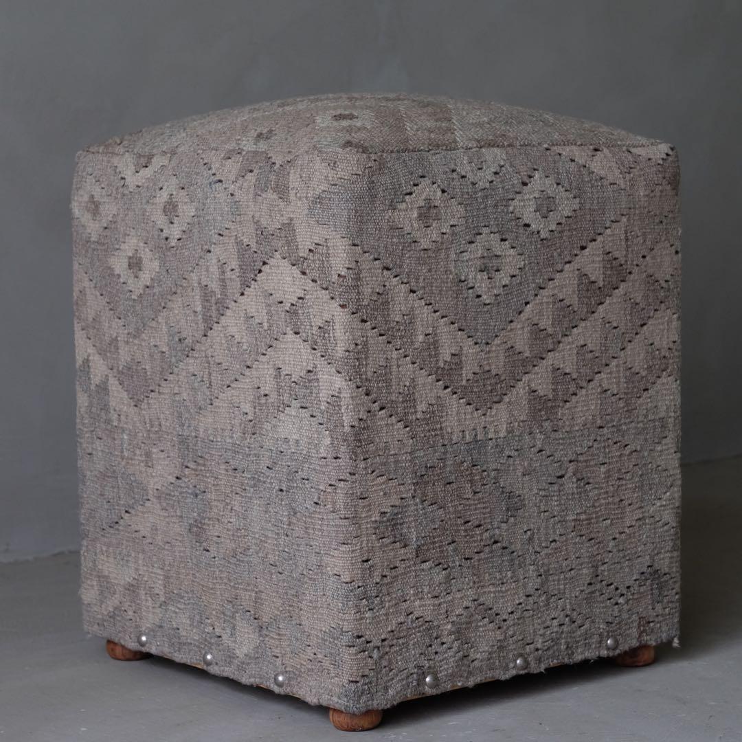 Persian Gallery キリム張りスツール　オットマン 椅子 チェア