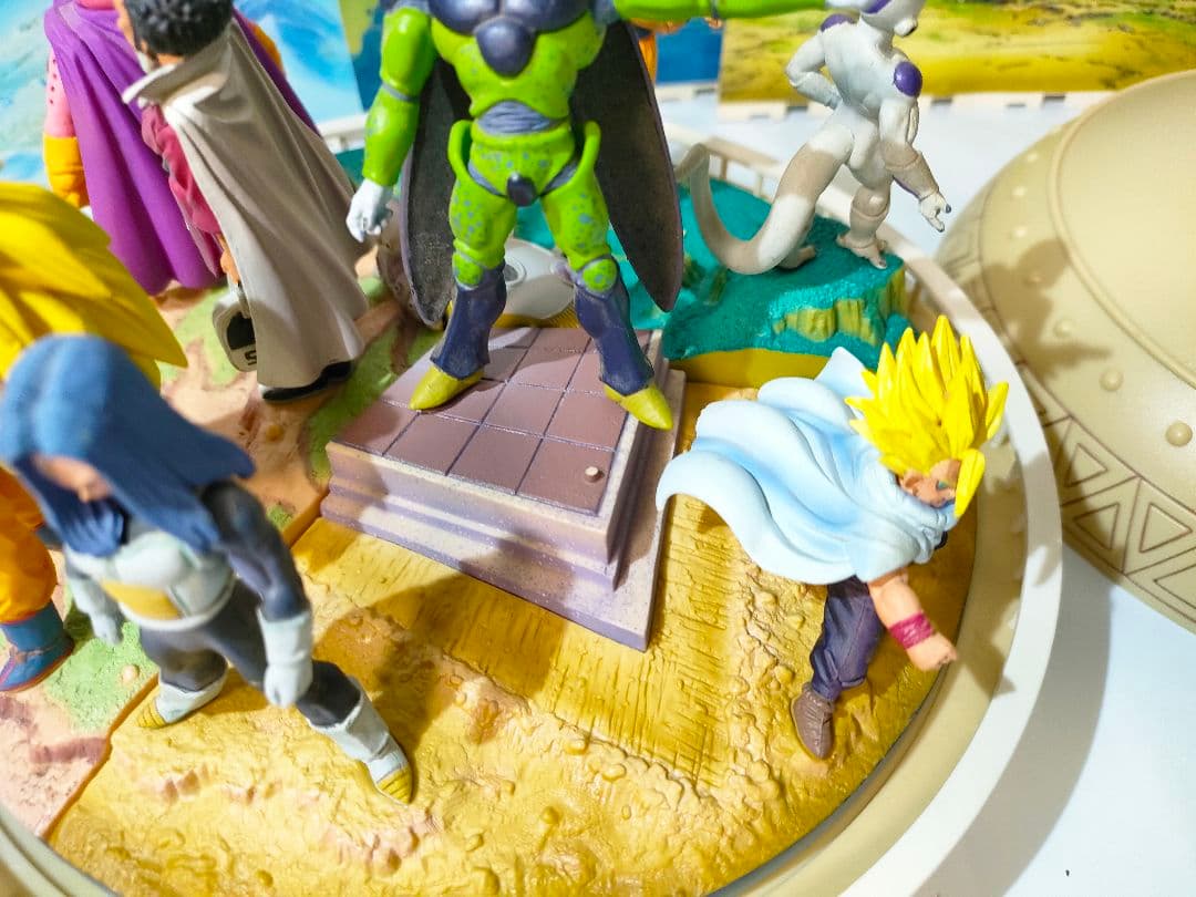 ☆　dvd　ジオラマ　ドラゴンボールフィギュア　孫悟空　ブウ　サタン　セル　他