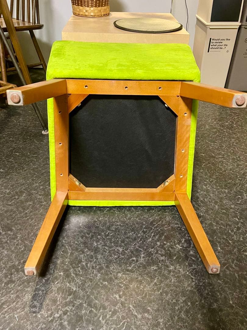 ③グリーン ソファー 椅子 1人がけ スウェード生地　オシャレ