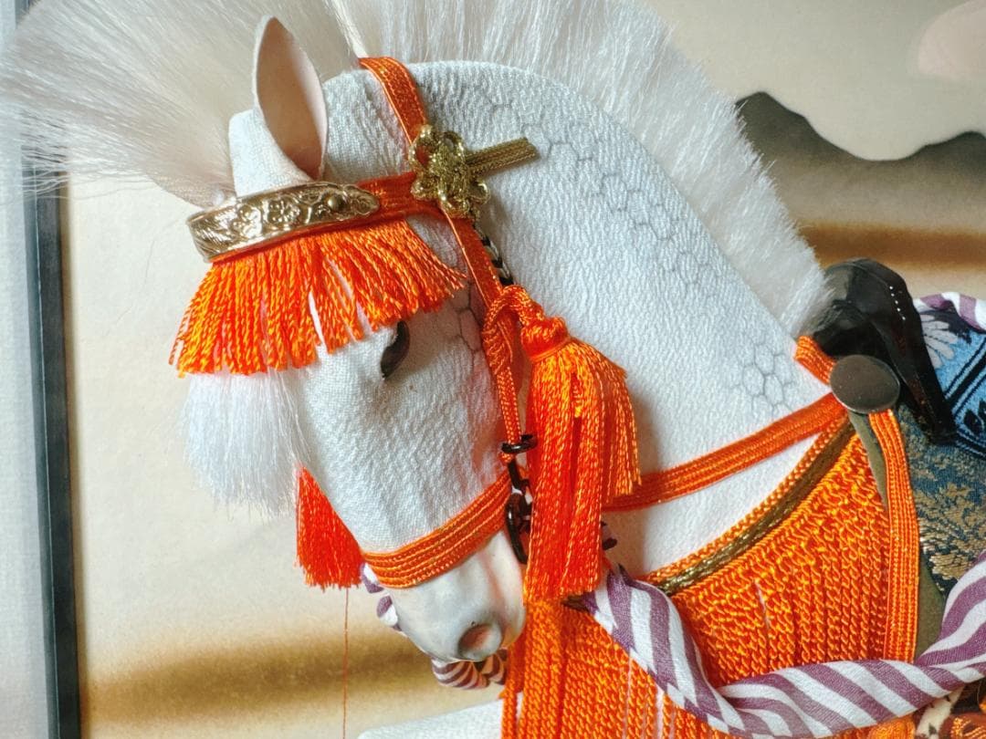 値下げ中：吉徳「縮緬白馬」45年物・アンティーク ☆ 玄関に置くと運気