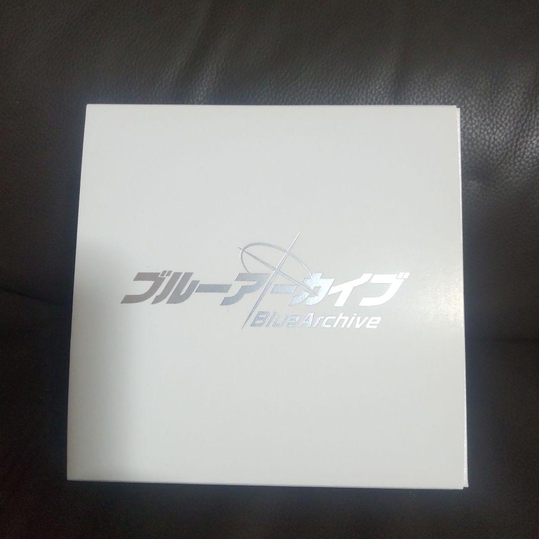 ブルーアーカイブ　先生モデル　オリジナルソーラーウォッチ　限定特典付き 腕時計