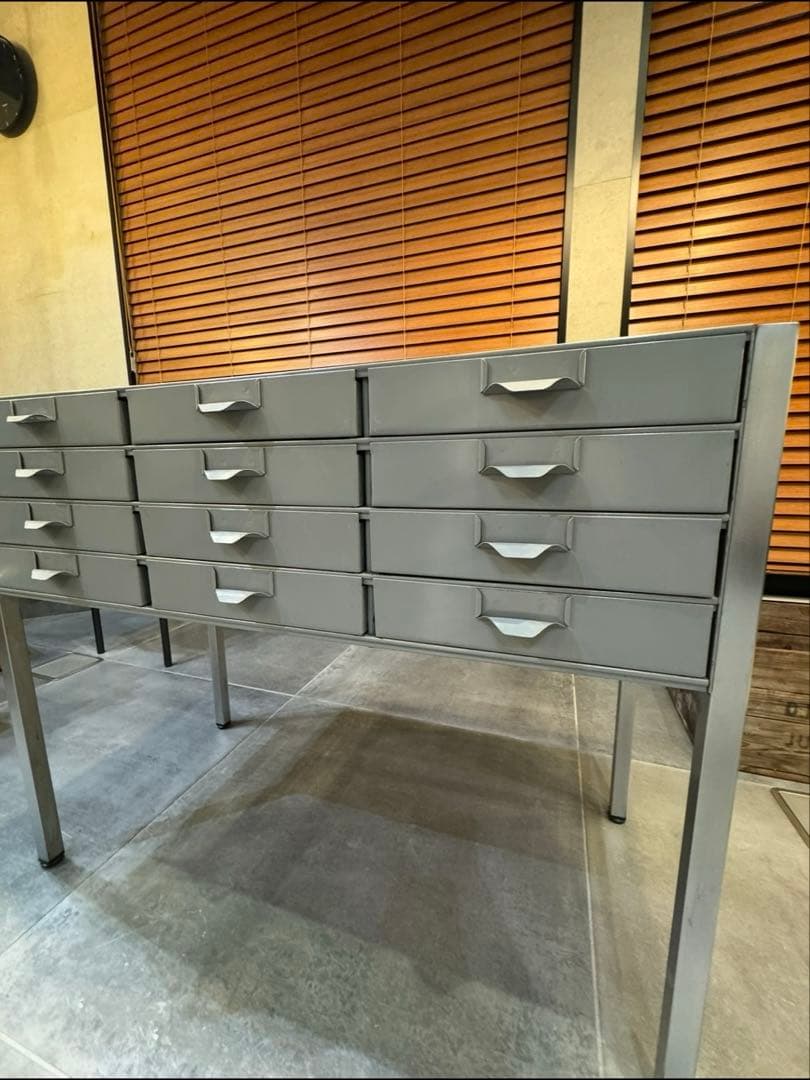 アメリカ　LYON スチールチェスト