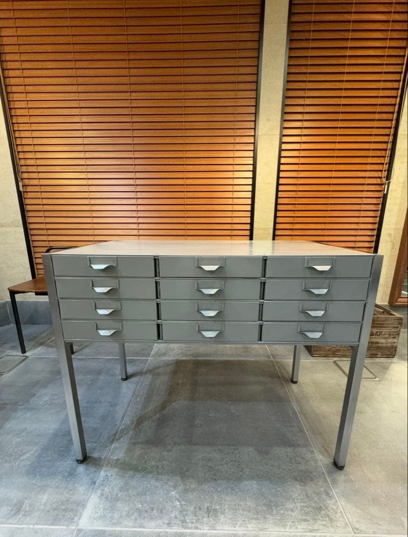 アメリカ　LYON スチールチェスト