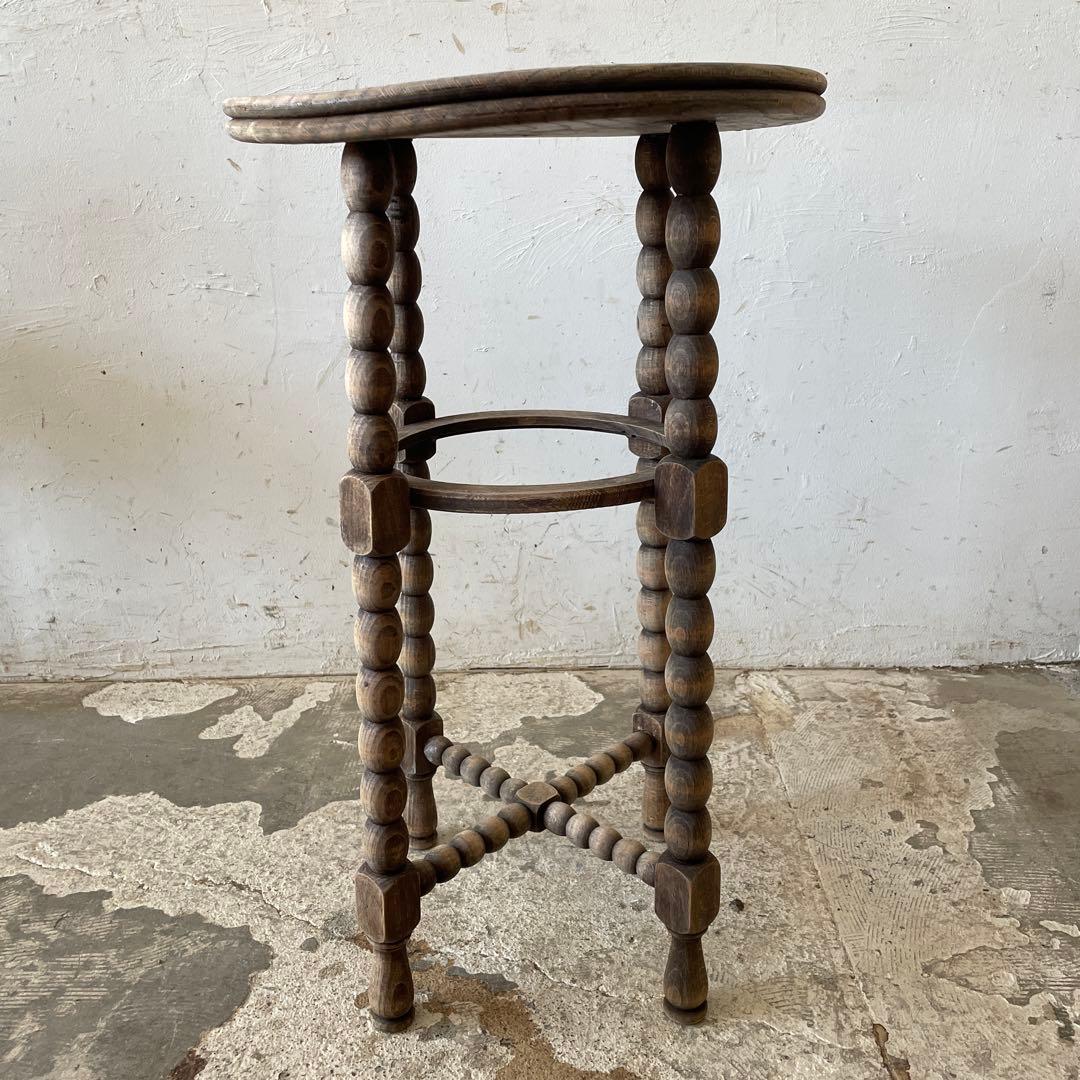 ビンテージ　ラウンドサイドテーブル 剥離