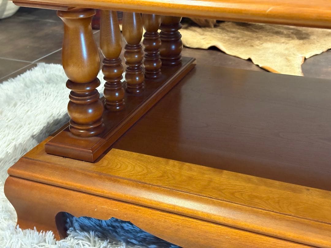 クラシック　横浜ダニエル　ローテーブル　センターテーブル　クーガー　YZ