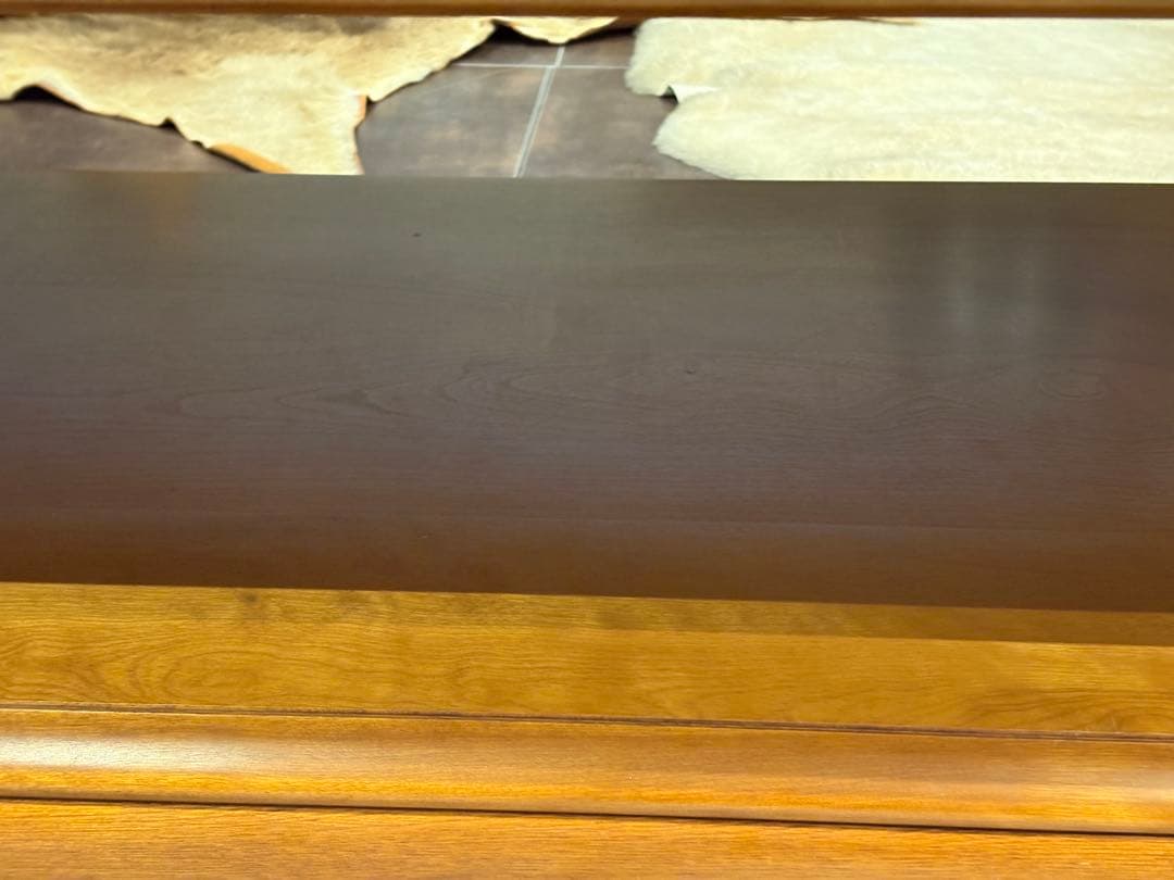 クラシック　横浜ダニエル　ローテーブル　センターテーブル　クーガー　YZ