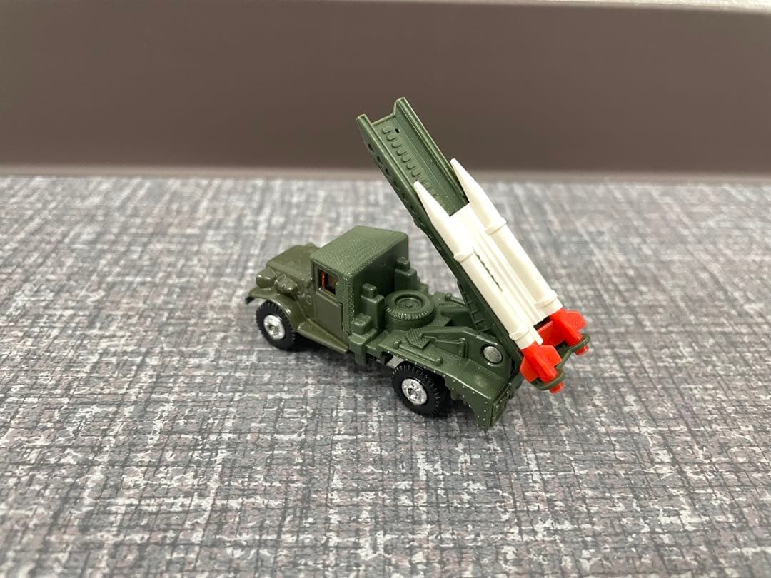 トミカ 77 トヨタ 自衛隊ロケット車 - メルカリ