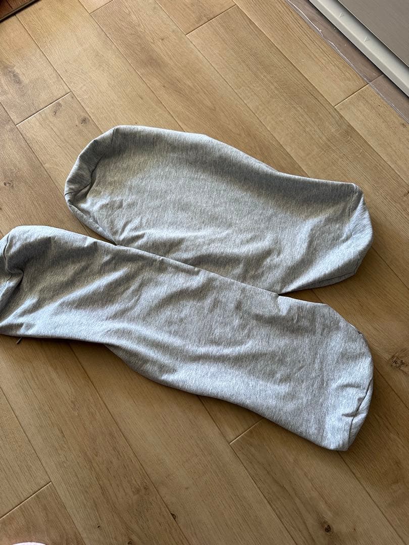 CALQS（カルクス）　首と肩がホッとする枕PLUS カバー付き　ライトグレー