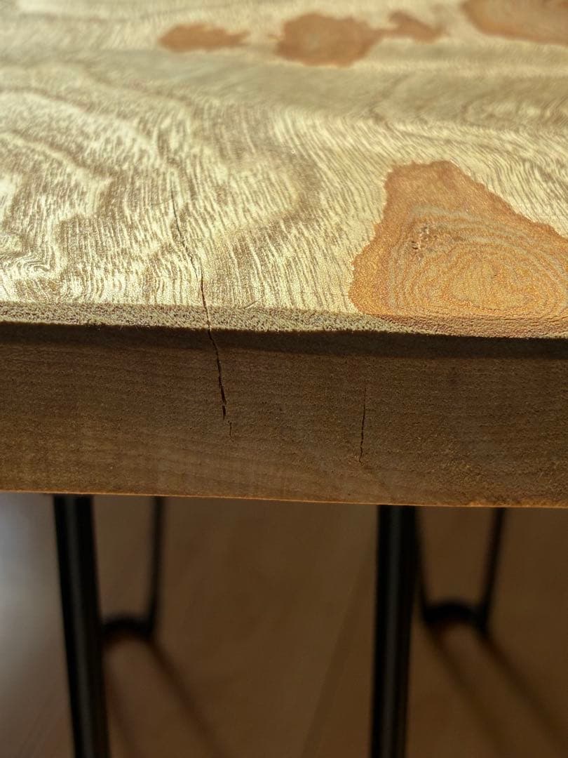 【極上の一枚】 国産楠（くすのき）無垢天然木一枚板サイドテーブル