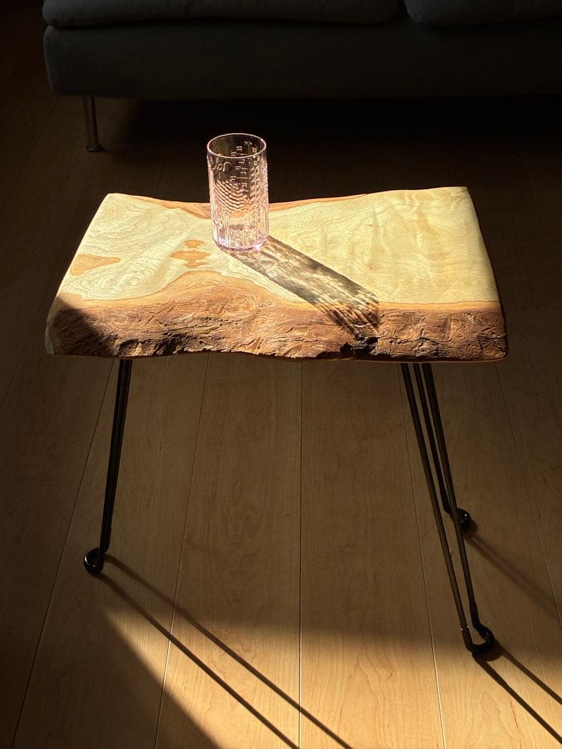 【極上の一枚】 国産楠（くすのき）無垢天然木一枚板サイドテーブル