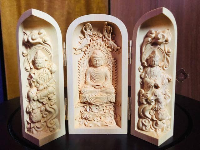 柘植木彫仏像 浄土宗西方三聖坐像 開閉式筒型 - メルカリ